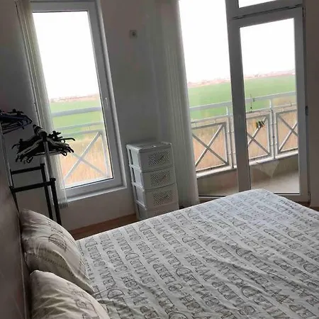 1 Bed Apt With Views,sunny Day 6 Апартамент Tŭnkovo